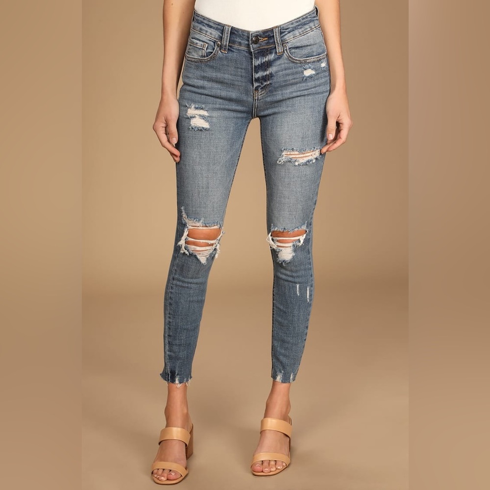 Worn once. Eunina Clara Skinny Crop Jean